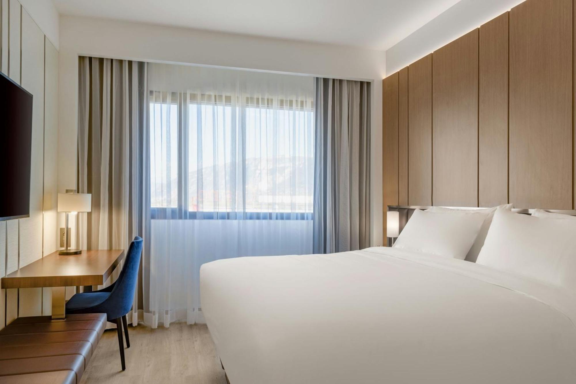 Ac Hotel By Marriott Сен-Жульєн-ан-Женевуа Екстер'єр фото